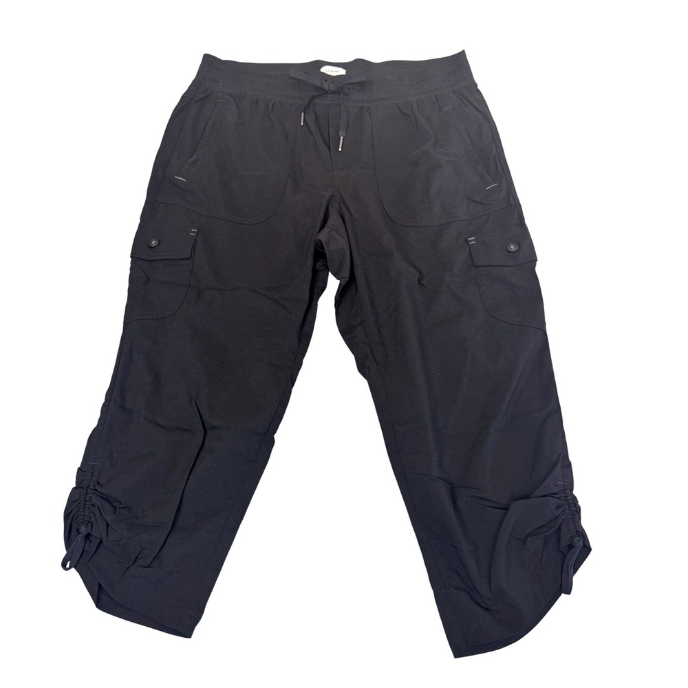 L.L. Bean Black Cropped Cargo Pants